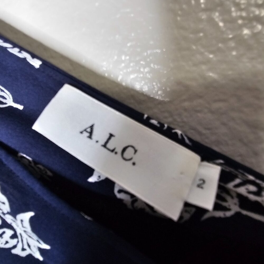 A.L.C. Size 2 Navy Blue Silk Floral Misha Dress One Sleeve Ruched Cinch Mini - Picture 6 of 9